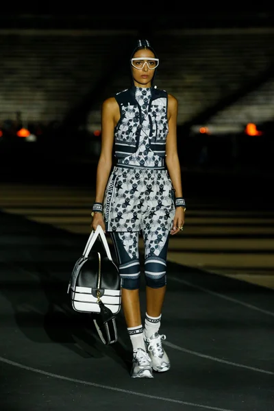 Look 52